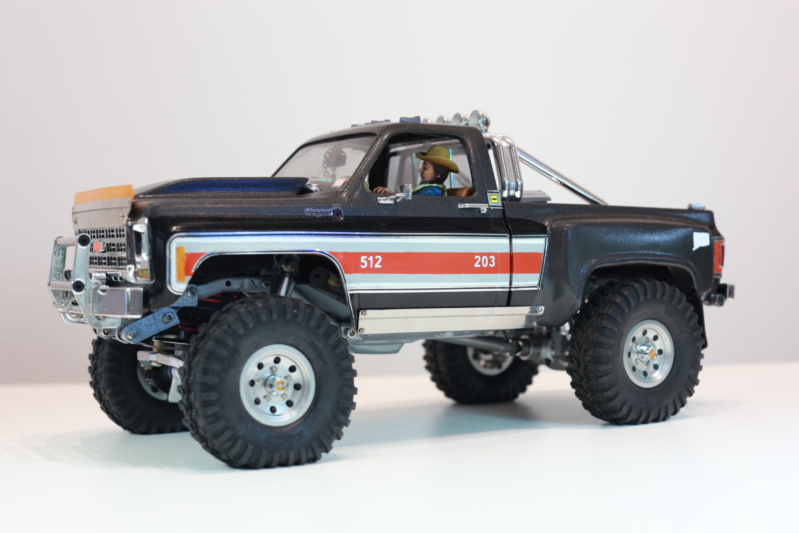 1/18 scale traxxas trx4m based custom rc build of a chevy k10 with micro leaf spring suspension system.