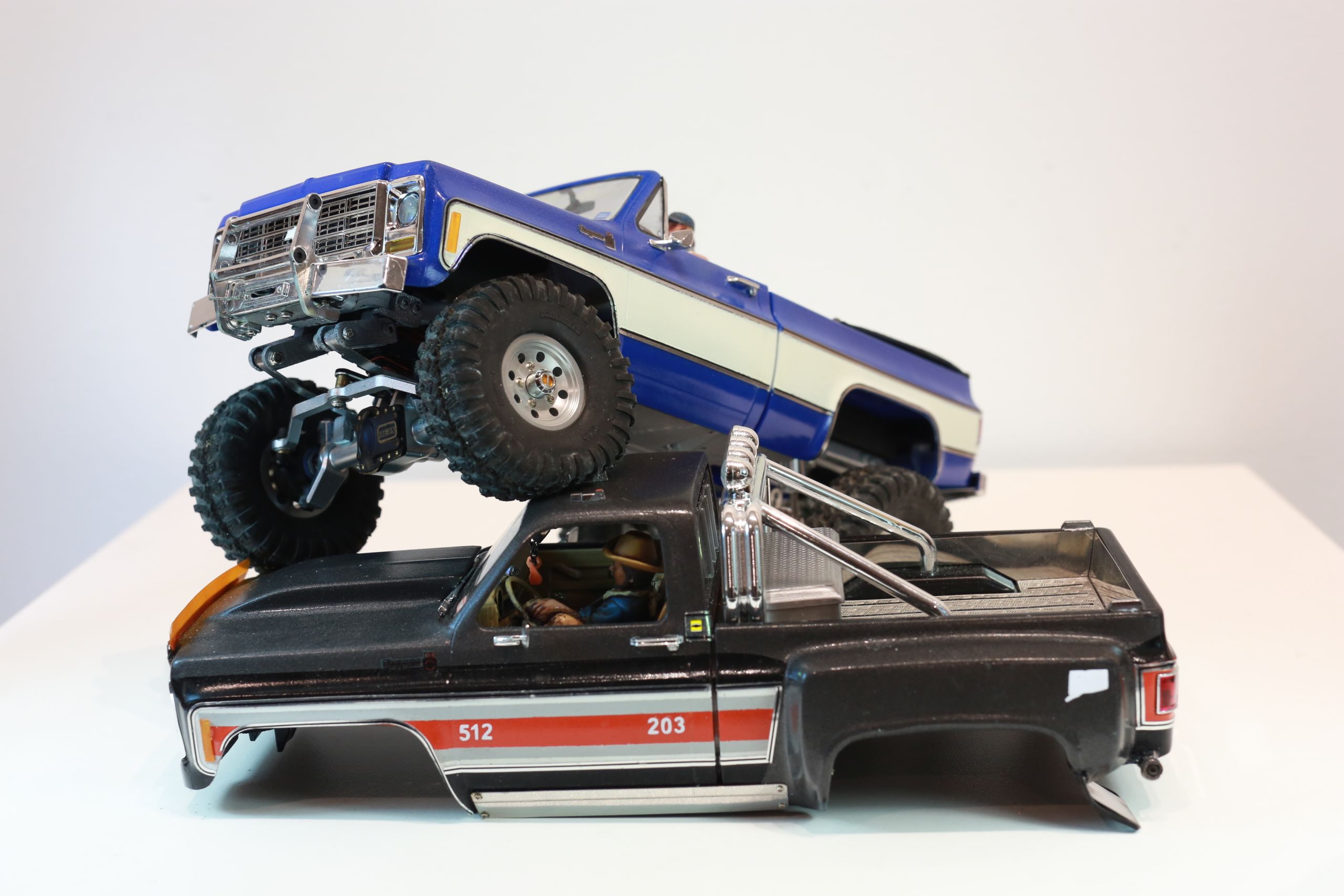 1/18 scale traxxas trx4m based custom rc build of a chevy k10 with micro leaf spring suspension system.