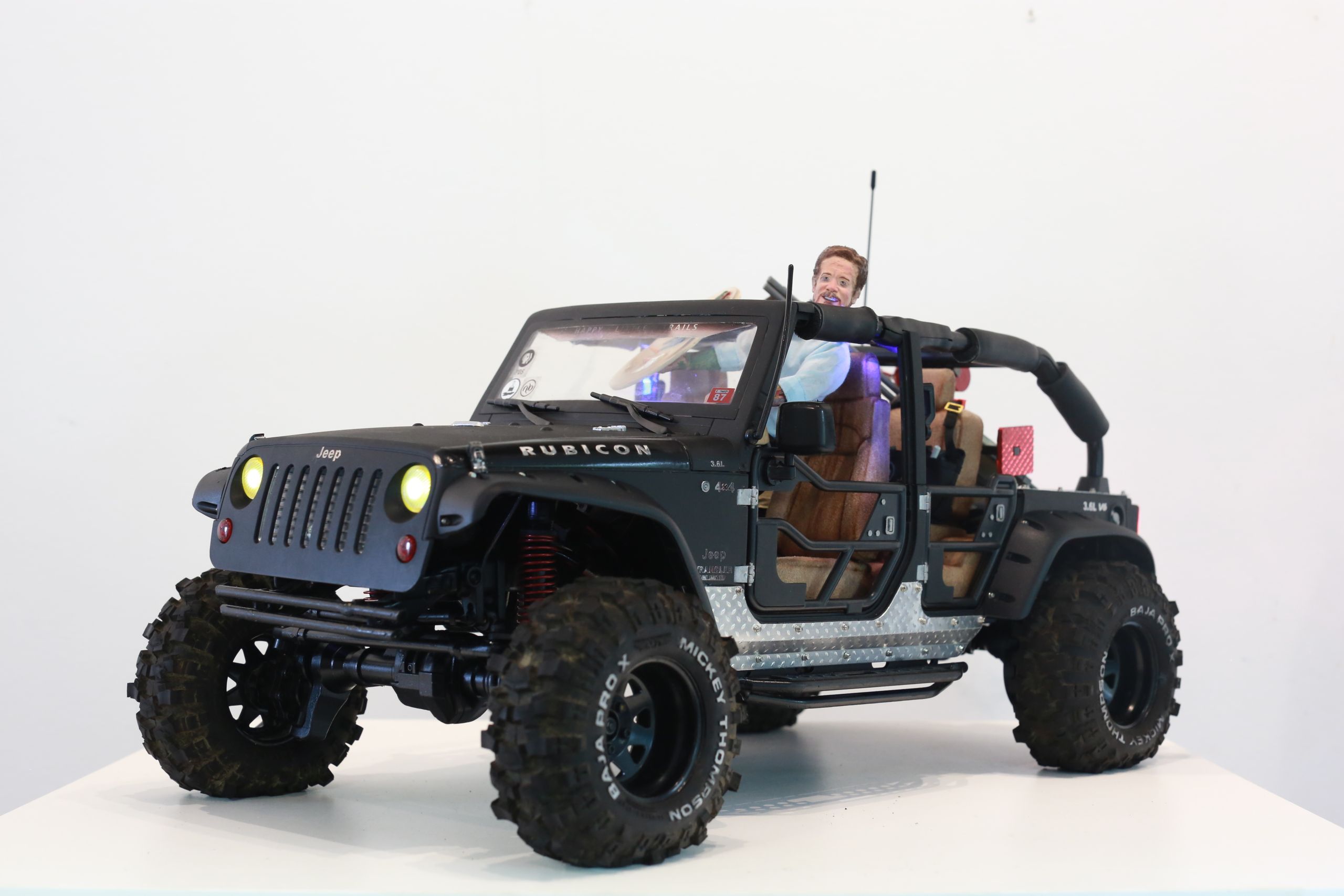 1/10 scale bob ross and plein air painting themed Jeep rubicon rc truck by austin texas artist and outdoor landscape painter nick baxter