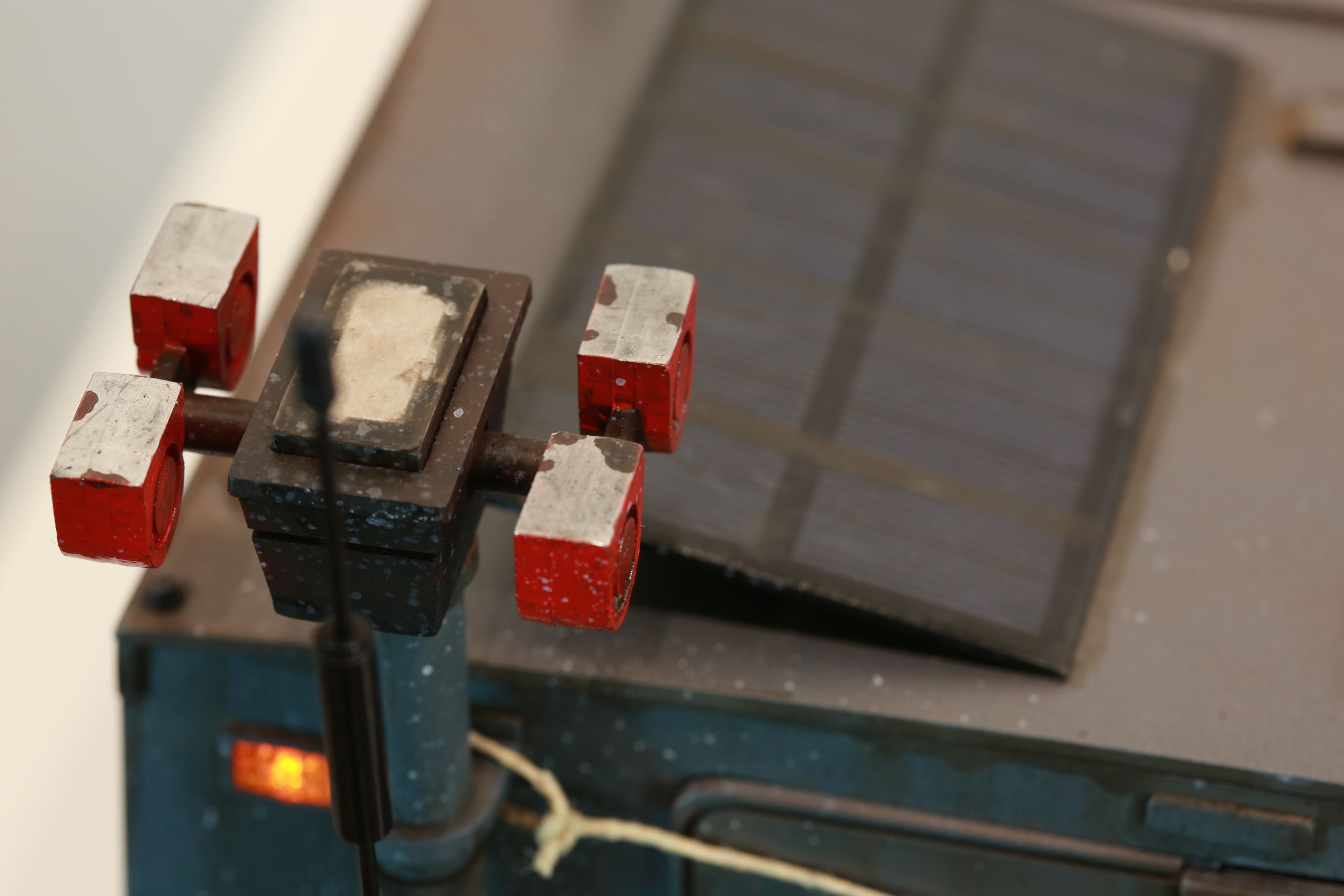 detail of 1/10 scale mercedes unimog rc body