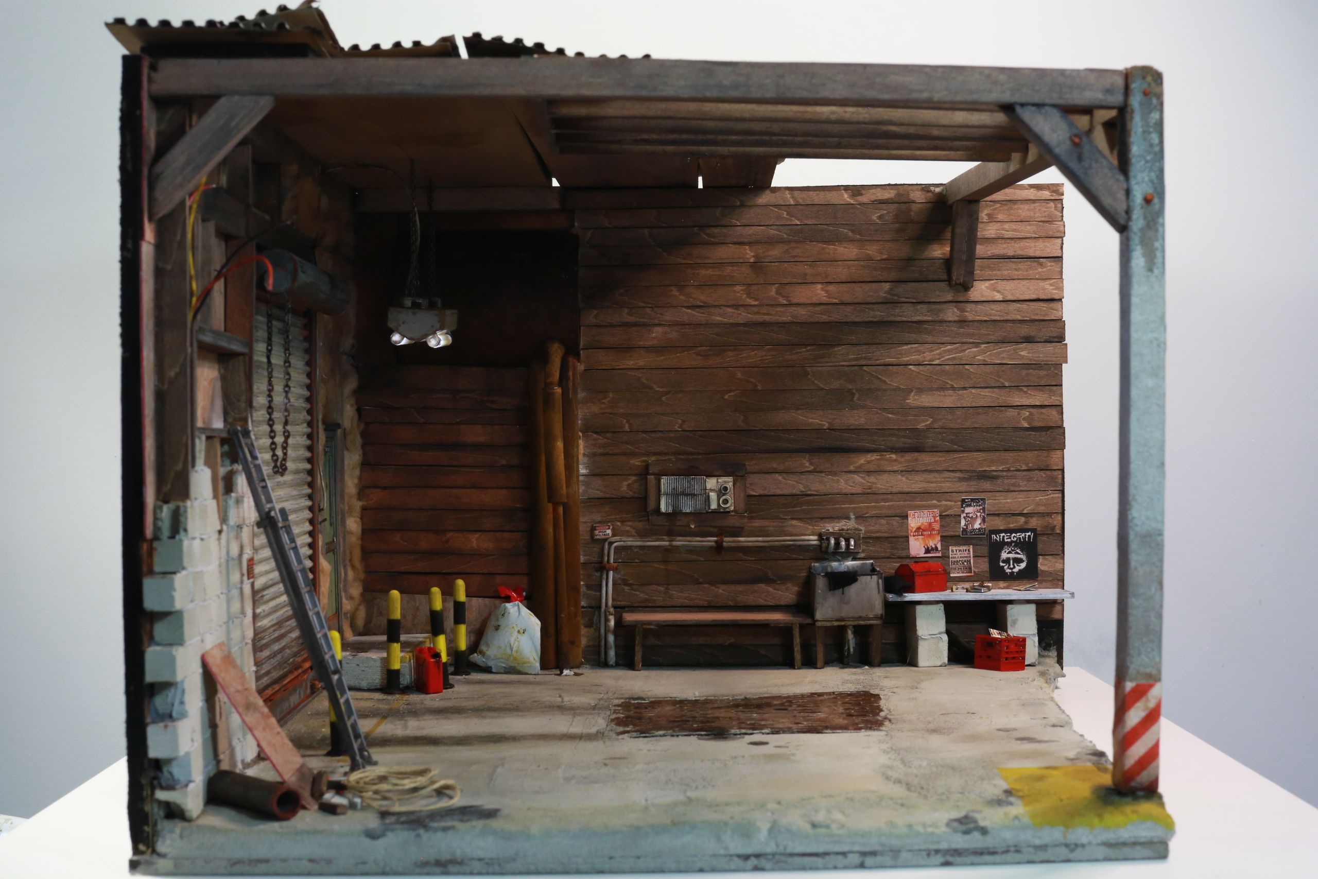 1/24-1/18 scale post-apocalyptic wasteland auto mechanic garage miniature diorama constructed from mixed media and found objects