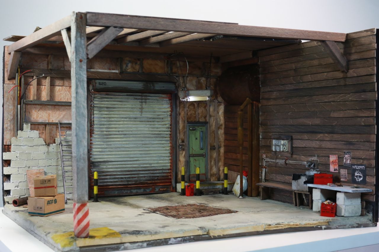 1/24-1/18 scale post-apocalyptic wasteland auto mechanic garage miniature diorama constructed from mixed media and found objects