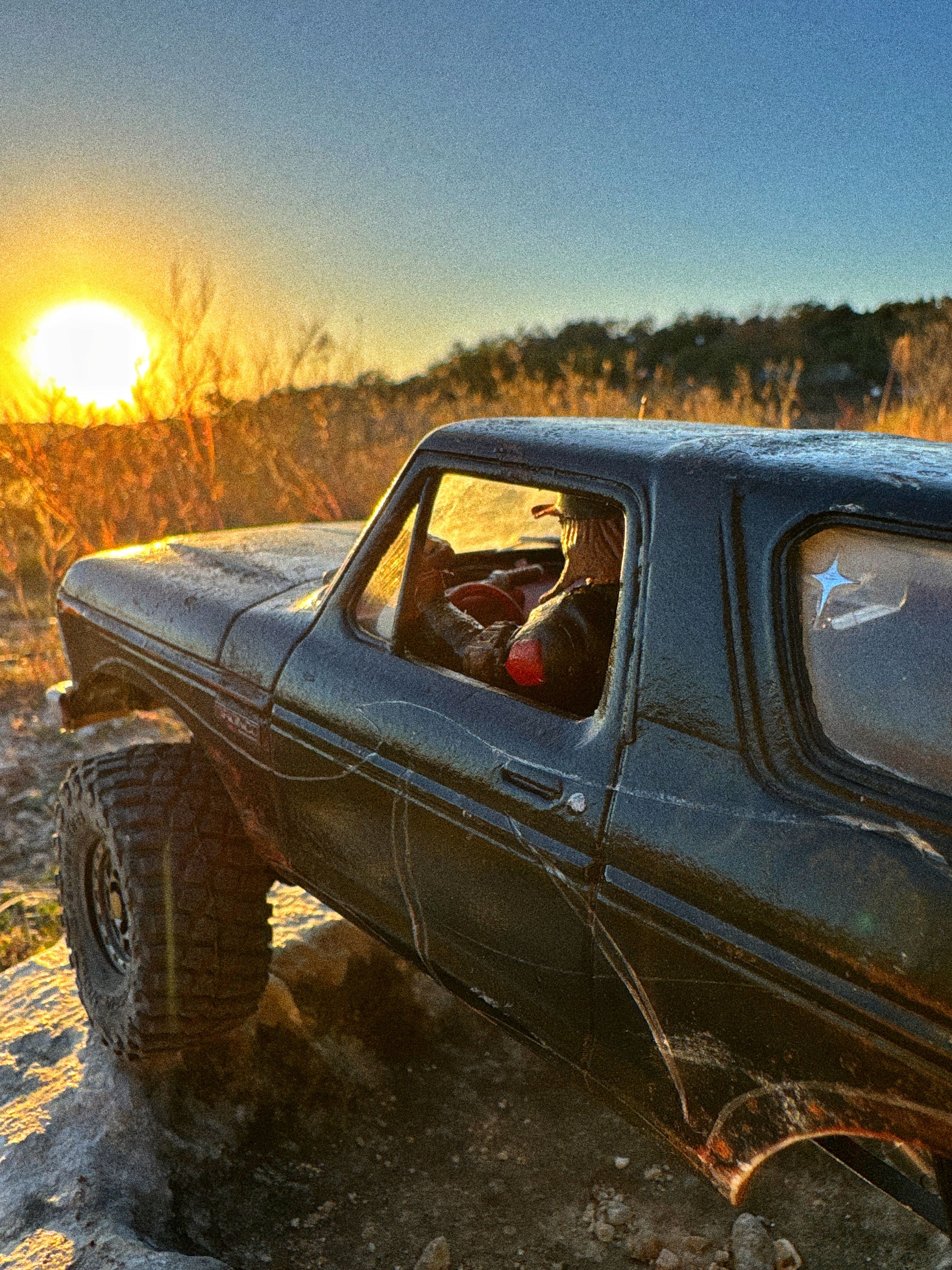 1970s Ford Bronco RC build with female driver and mural painting supplies in the back and her beloved cat by artist nick baxter in austin texas.